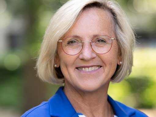 Petra Bentkämper<span class="o">Deutscher LandFrauenverband e.V. (dlv)</span><span class="f">Präsidentin</span>